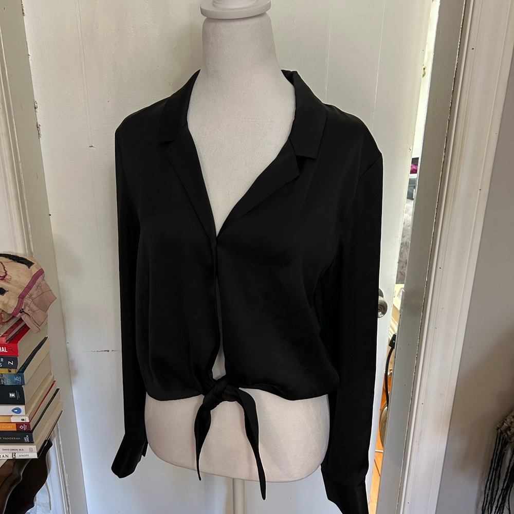Wilfred Classic Black Blouse